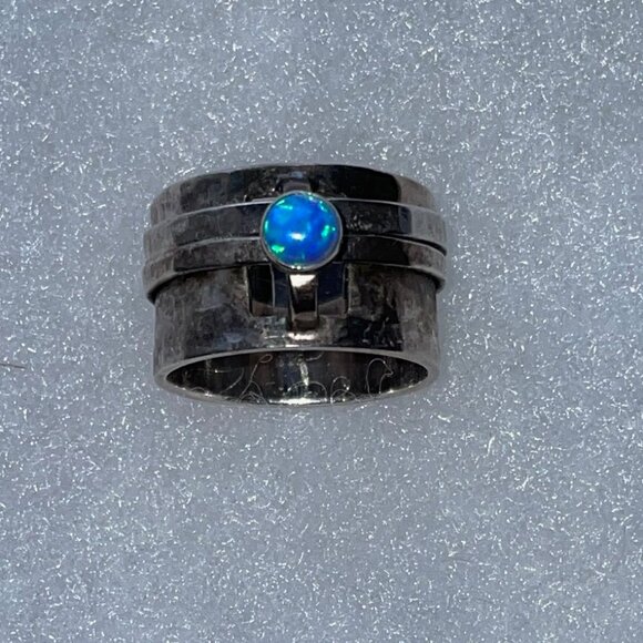 Silpada opal and silver spinner band ring - Picture 5 of 6